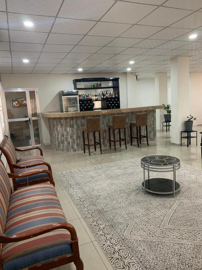 Sky Inn Hotel Freetown Eksteriør billede