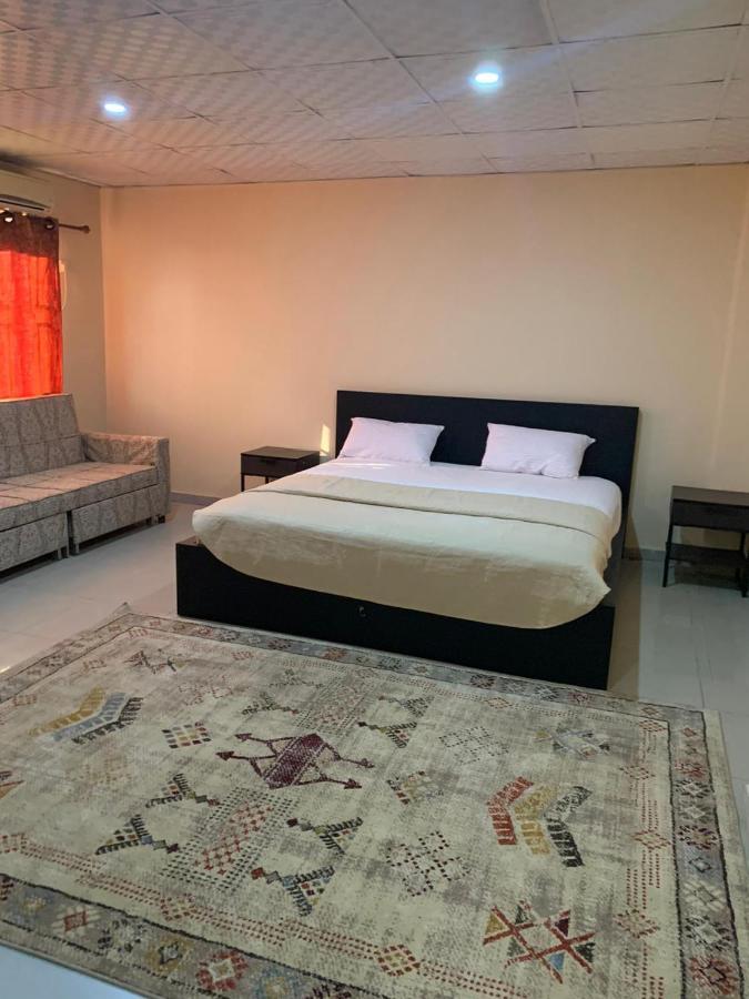 Sky Inn Hotel Freetown Eksteriør billede